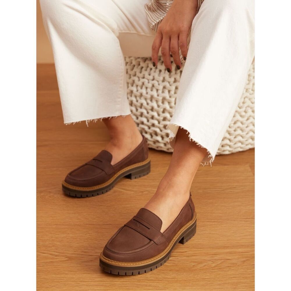 NWOT Toms Cara Loafer - Oak Brown Leather - 9W